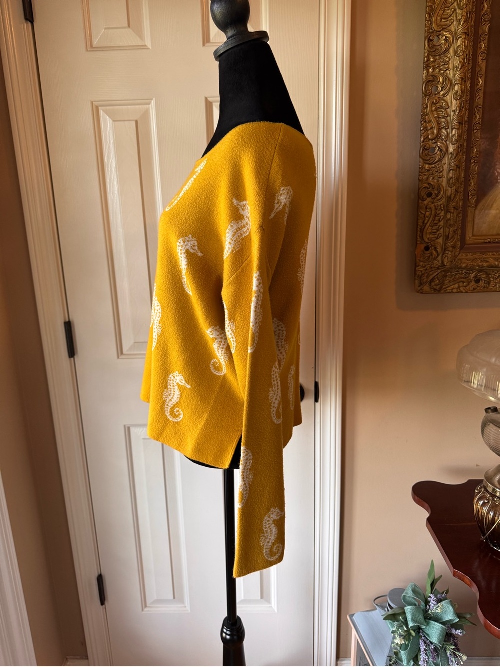 Maeve by Anthropologie Mustard Sweater with White Seahorse Motif - sz medium - Picture 7 of 11
